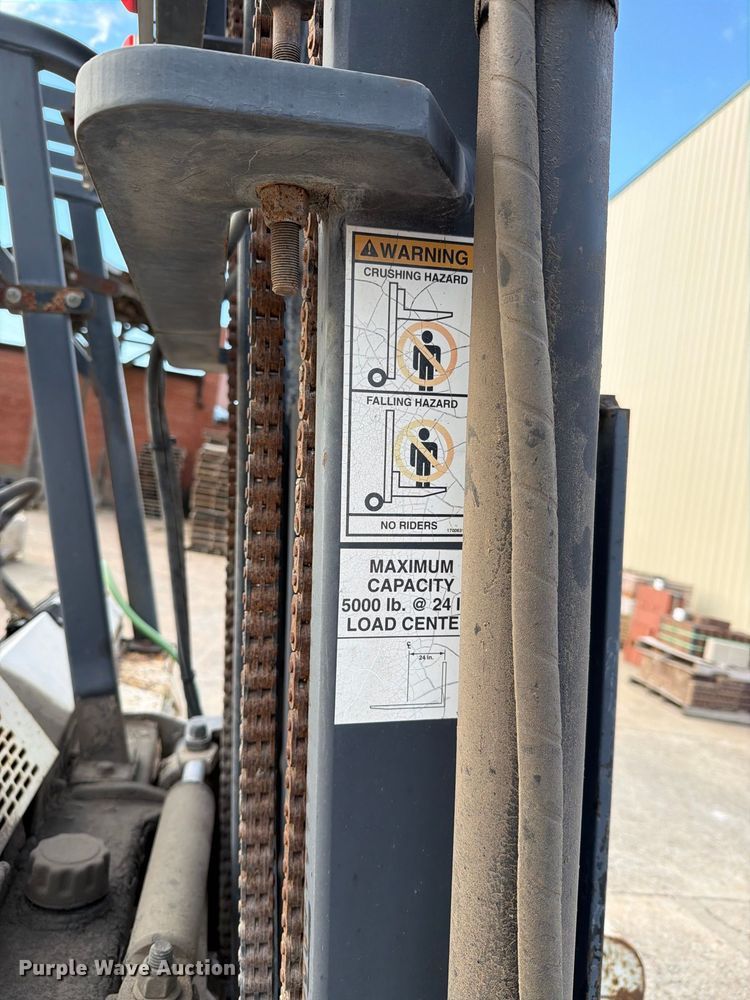 image for item FH6493 Tail-Gator forklift