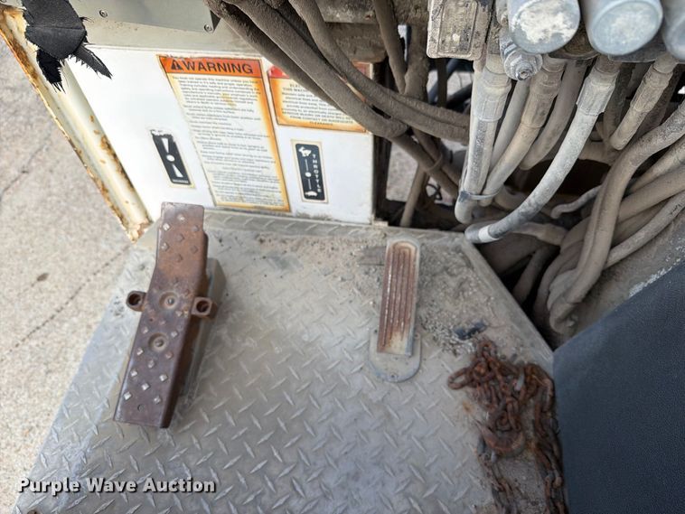 image for item FH6493 Tail-Gator forklift