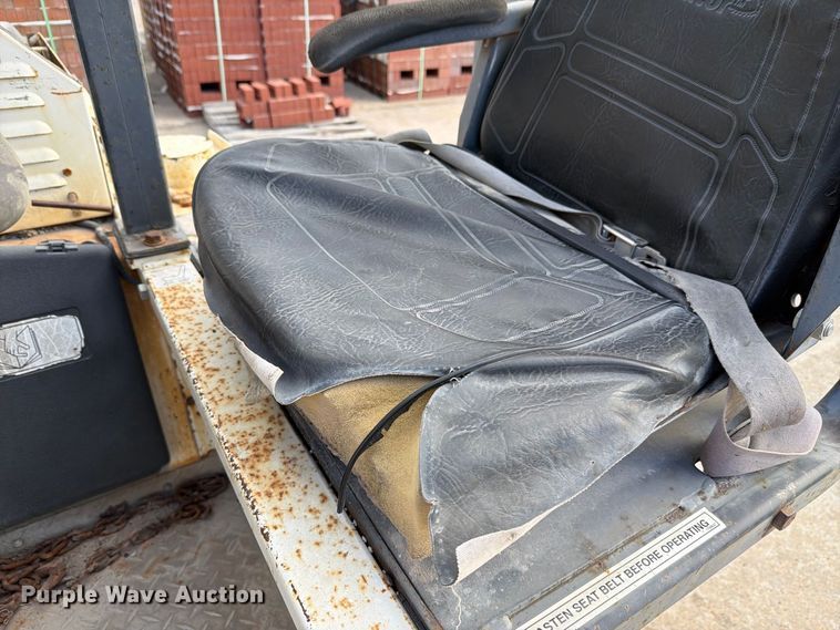 image for item FH6493 Tail-Gator forklift