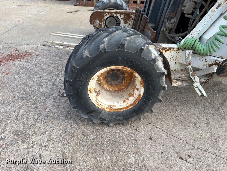 image for item FH6493 Tail-Gator forklift