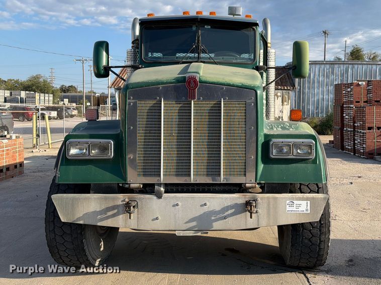 image for item FH6494 2005 Kenworth W900 flatbed truck