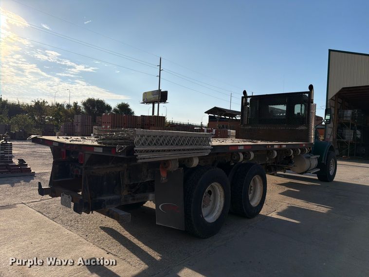 image for item FH6494 2005 Kenworth W900 flatbed truck