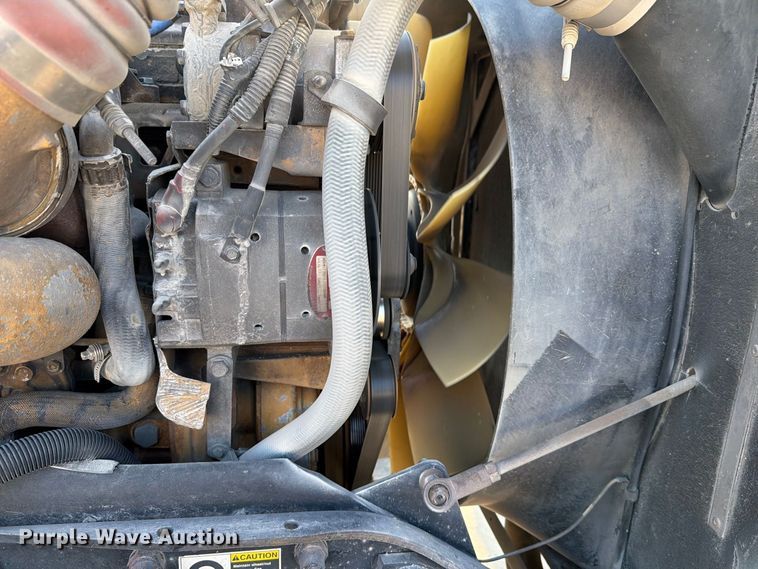 image for item FH6494 2005 Kenworth W900 flatbed truck