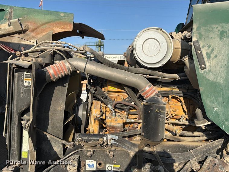 image for item FH6494 2005 Kenworth W900 flatbed truck