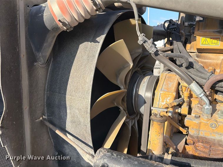 image for item FH6494 2005 Kenworth W900 flatbed truck