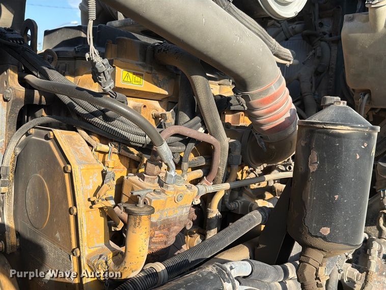 image for item FH6494 2005 Kenworth W900 flatbed truck