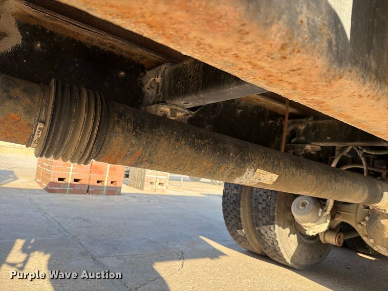 image for item FH6494 2005 Kenworth W900 flatbed truck