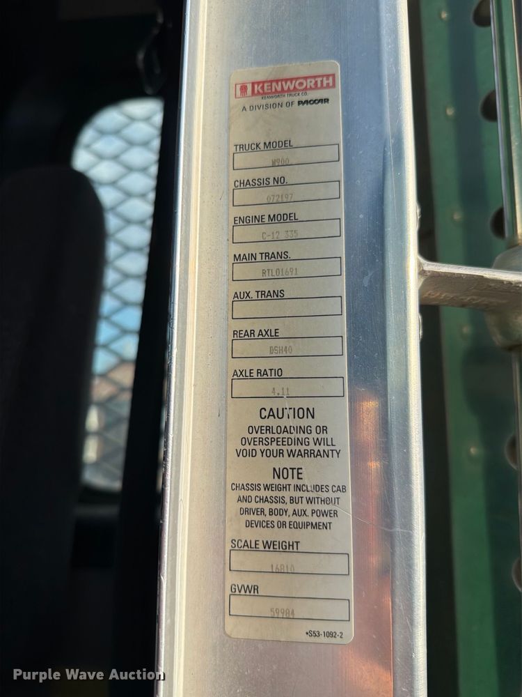 image for item FH6494 2005 Kenworth W900 flatbed truck