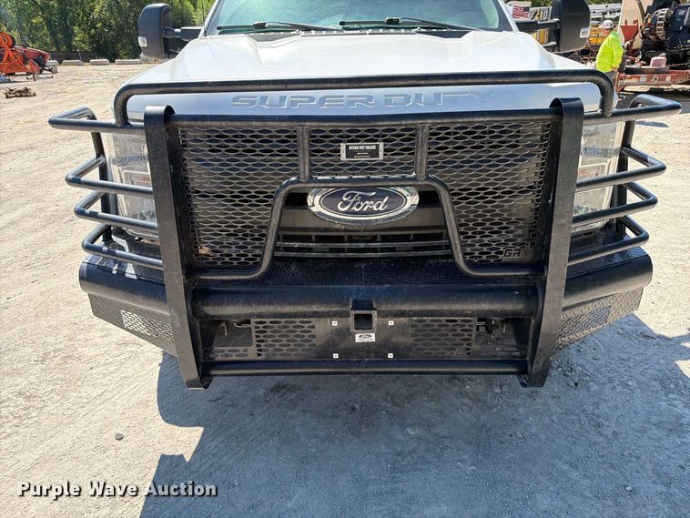 image for item FI0442 2017 Ford F450 Super Duty Ext. Cab flatbed truck