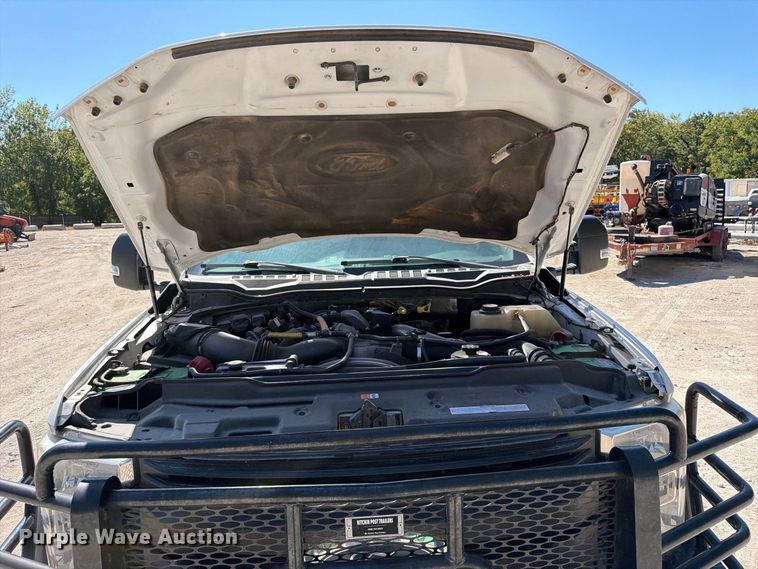 image for item FI0442 2017 Ford F450 Super Duty Ext. Cab flatbed truck