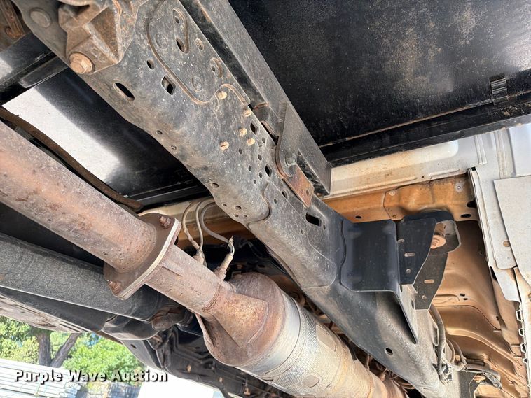 image for item FI0442 2017 Ford F450 Super Duty Ext. Cab flatbed truck