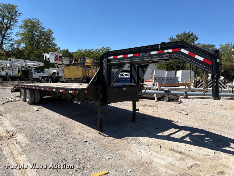 image for item FI0444 2015 PJ equipment trailer
