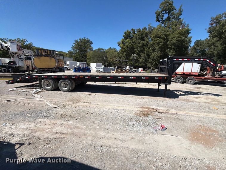 image for item FI0444 2015 PJ equipment trailer