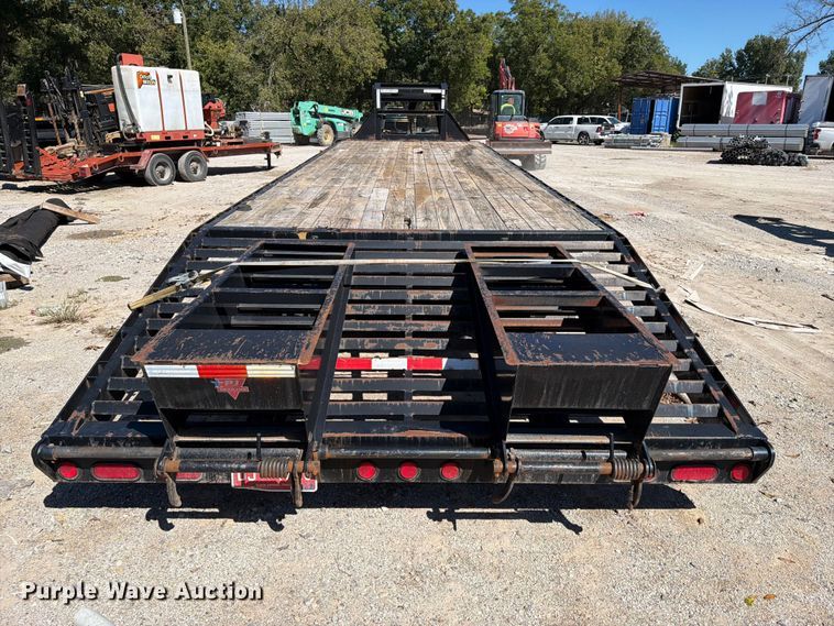 image for item FI0444 2015 PJ equipment trailer