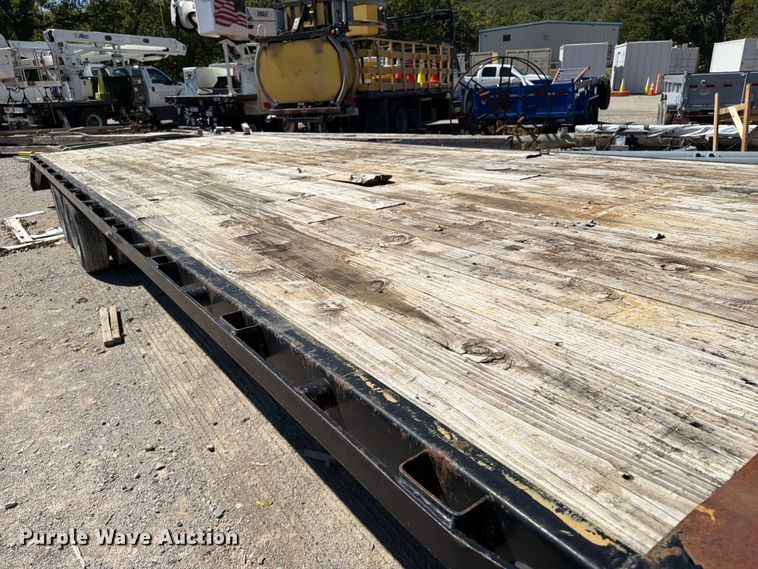 image for item FI0444 2015 PJ equipment trailer