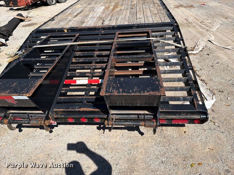 image for item FI0444 2015 PJ equipment trailer