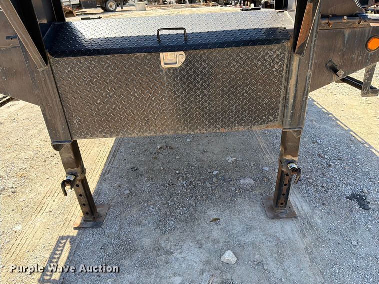 image for item FI0444 2015 PJ equipment trailer