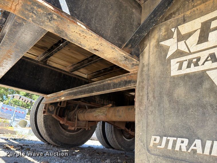 image for item FI0444 2015 PJ equipment trailer