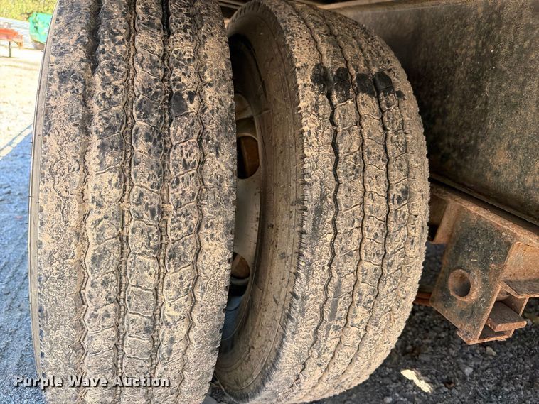 image for item FI0444 2015 PJ equipment trailer