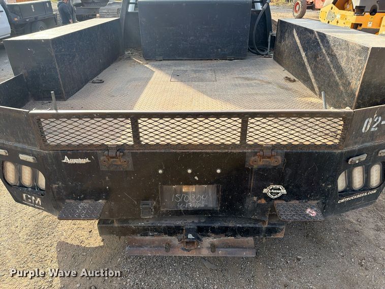 image for item FI0457 2018 Chevrolet Silverado 3500HD Crew Cab flatbed pickup truck