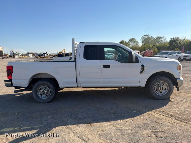 image for item FI0461 2021 Ford F250 XL Super Duty Ext. Cab pickup truck