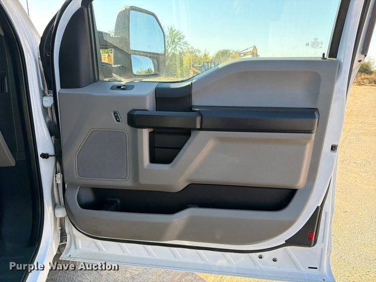 image for item FI0461 2021 Ford F250 XL Super Duty Ext. Cab pickup truck