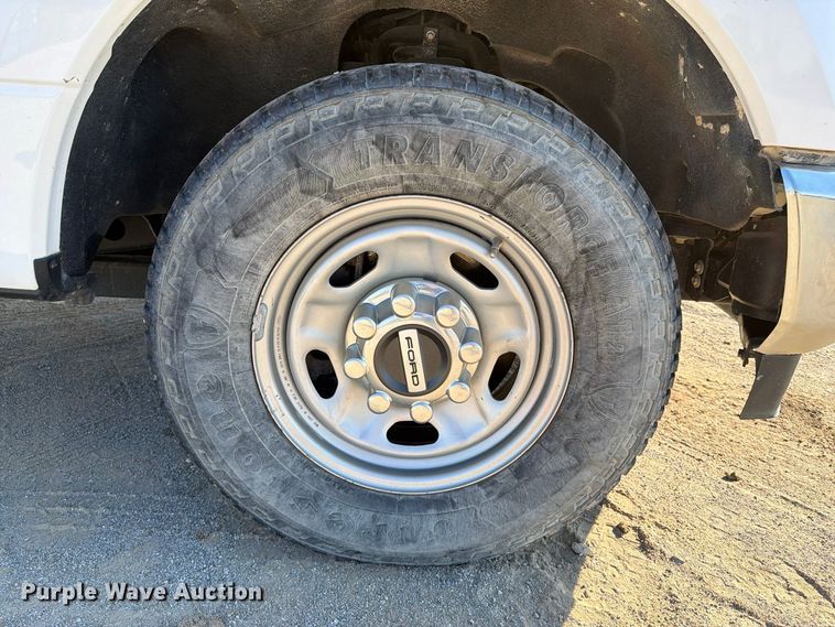image for item FI0461 2021 Ford F250 XL Super Duty Ext. Cab pickup truck