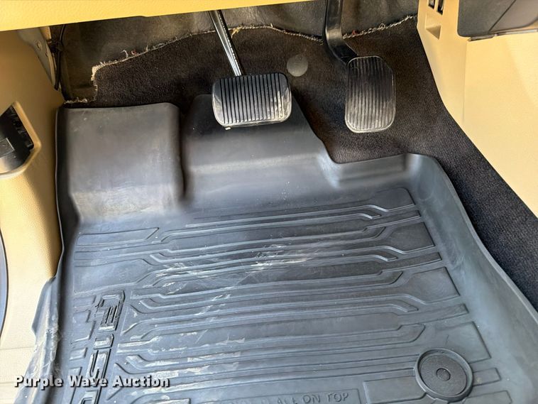 image for item FI0462 2020 Ford F150 XLT Crew Cab pickup truck