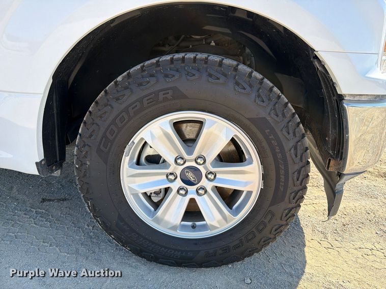 image for item FI0462 2020 Ford F150 XLT Crew Cab pickup truck