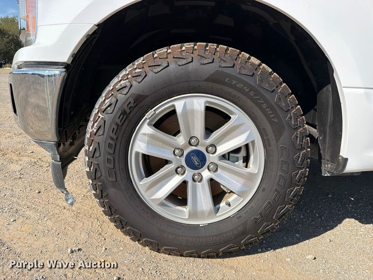 image for item FI0462 2020 Ford F150 XLT Crew Cab pickup truck