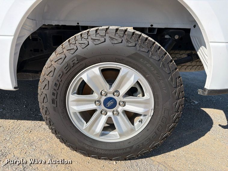 image for item FI0462 2020 Ford F150 XLT Crew Cab pickup truck