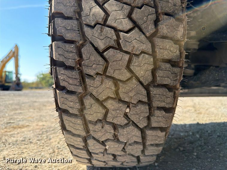 image for item FI0462 2020 Ford F150 XLT Crew Cab pickup truck