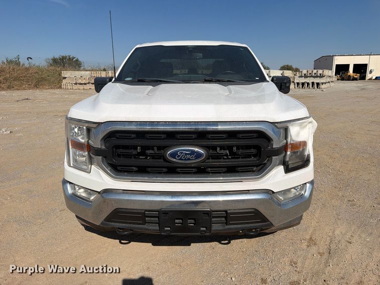 image for item FI0464 2022 Ford F150 XLT Crew Cab pickup truck
