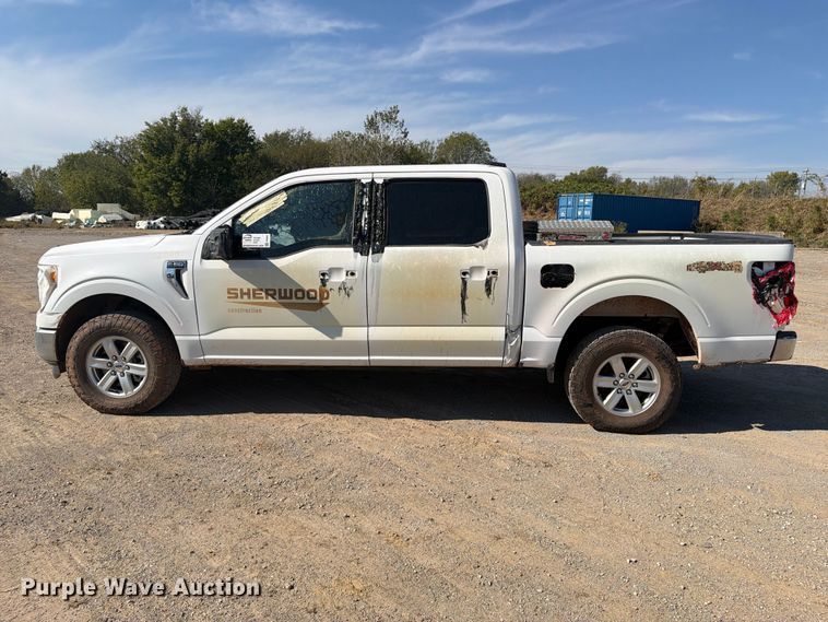 image for item FI0464 2022 Ford F150 XLT Crew Cab pickup truck