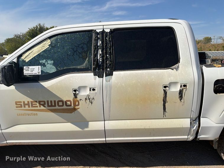 image for item FI0464 2022 Ford F150 XLT Crew Cab pickup truck
