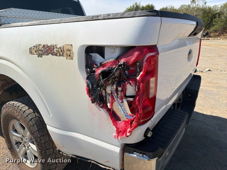 image for item FI0464 2022 Ford F150 XLT Crew Cab pickup truck