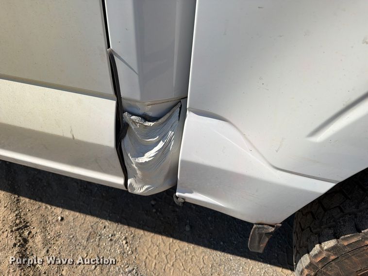 image for item FI0464 2022 Ford F150 XLT Crew Cab pickup truck
