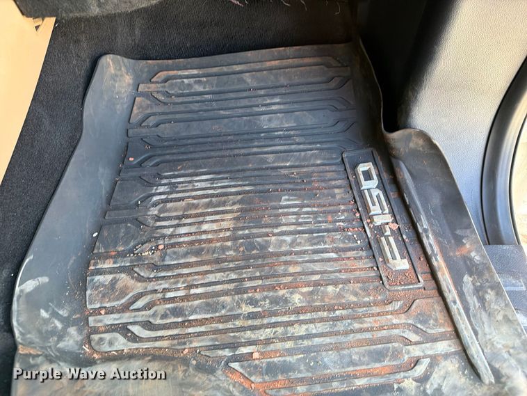 image for item FI0464 2022 Ford F150 XLT Crew Cab pickup truck