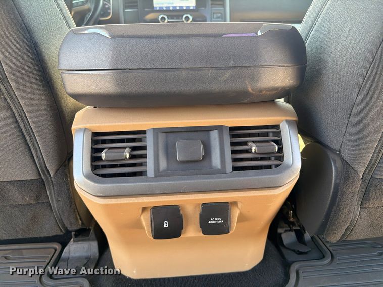 image for item FI0464 2022 Ford F150 XLT Crew Cab pickup truck