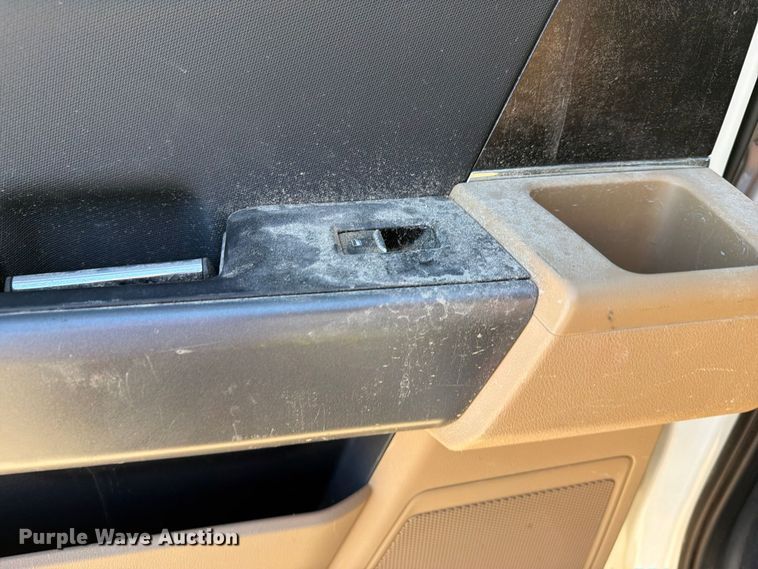 image for item FI0464 2022 Ford F150 XLT Crew Cab pickup truck