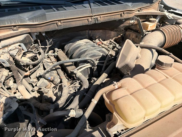 image for item FI0464 2022 Ford F150 XLT Crew Cab pickup truck