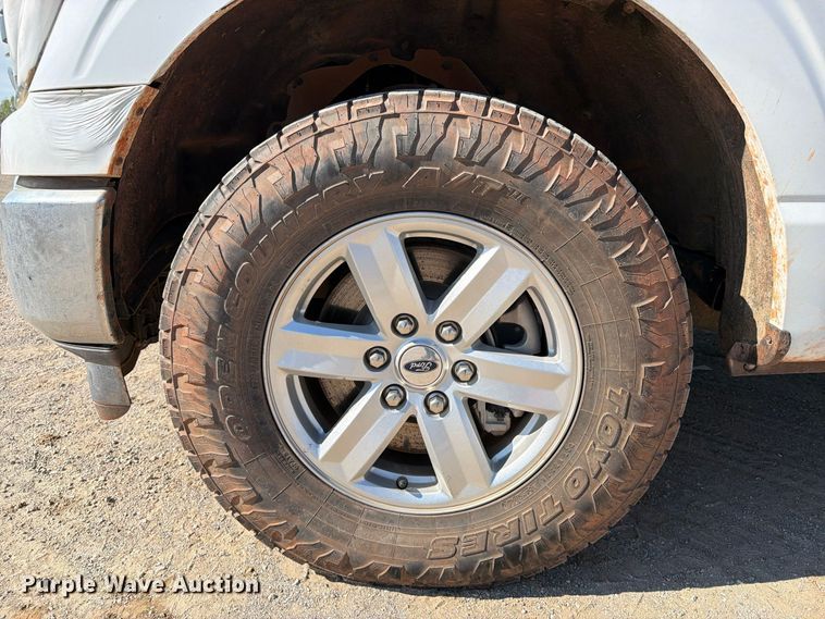 image for item FI0464 2022 Ford F150 XLT Crew Cab pickup truck