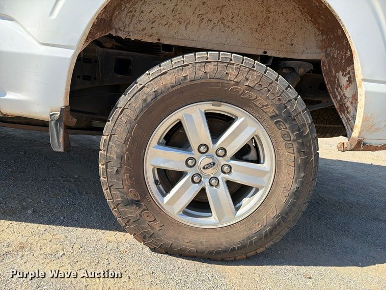 image for item FI0464 2022 Ford F150 XLT Crew Cab pickup truck