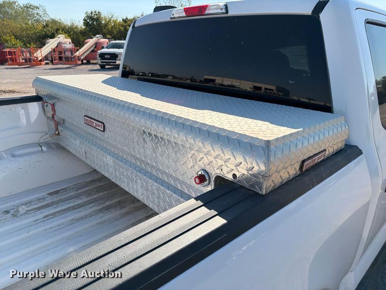 image for item FI0465 2021 Ford F150 XL Crew Cab pickup truck