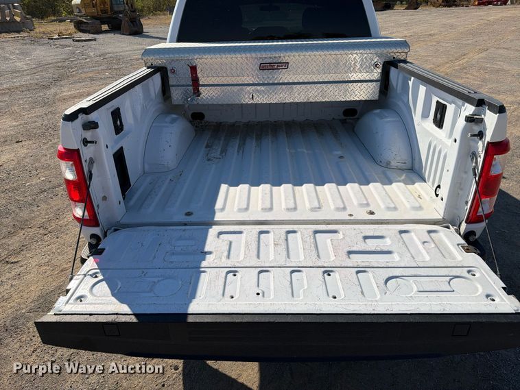 image for item FI0465 2021 Ford F150 XL Crew Cab pickup truck
