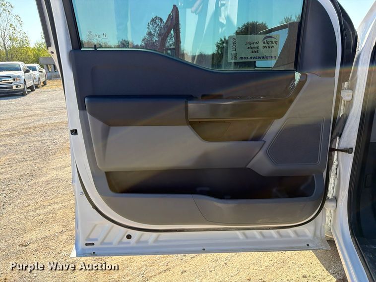 image for item FI0465 2021 Ford F150 XL Crew Cab pickup truck