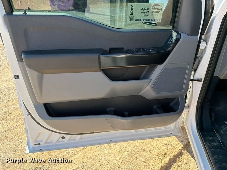 image for item FI0465 2021 Ford F150 XL Crew Cab pickup truck