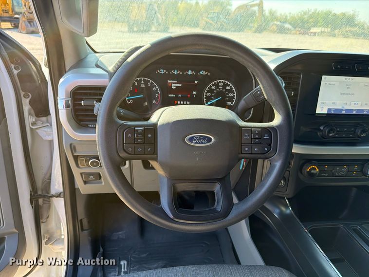 image for item FI0465 2021 Ford F150 XL Crew Cab pickup truck