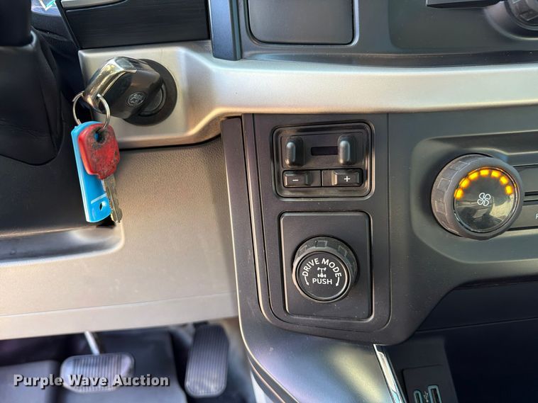 image for item FI0465 2021 Ford F150 XL Crew Cab pickup truck