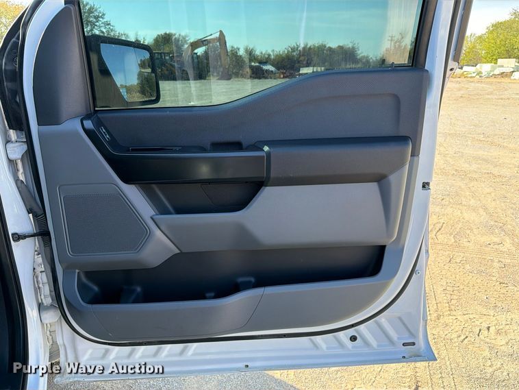 image for item FI0465 2021 Ford F150 XL Crew Cab pickup truck